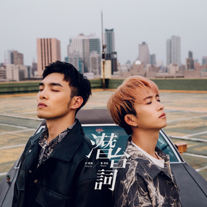 老婆的健身房练瑜伽
